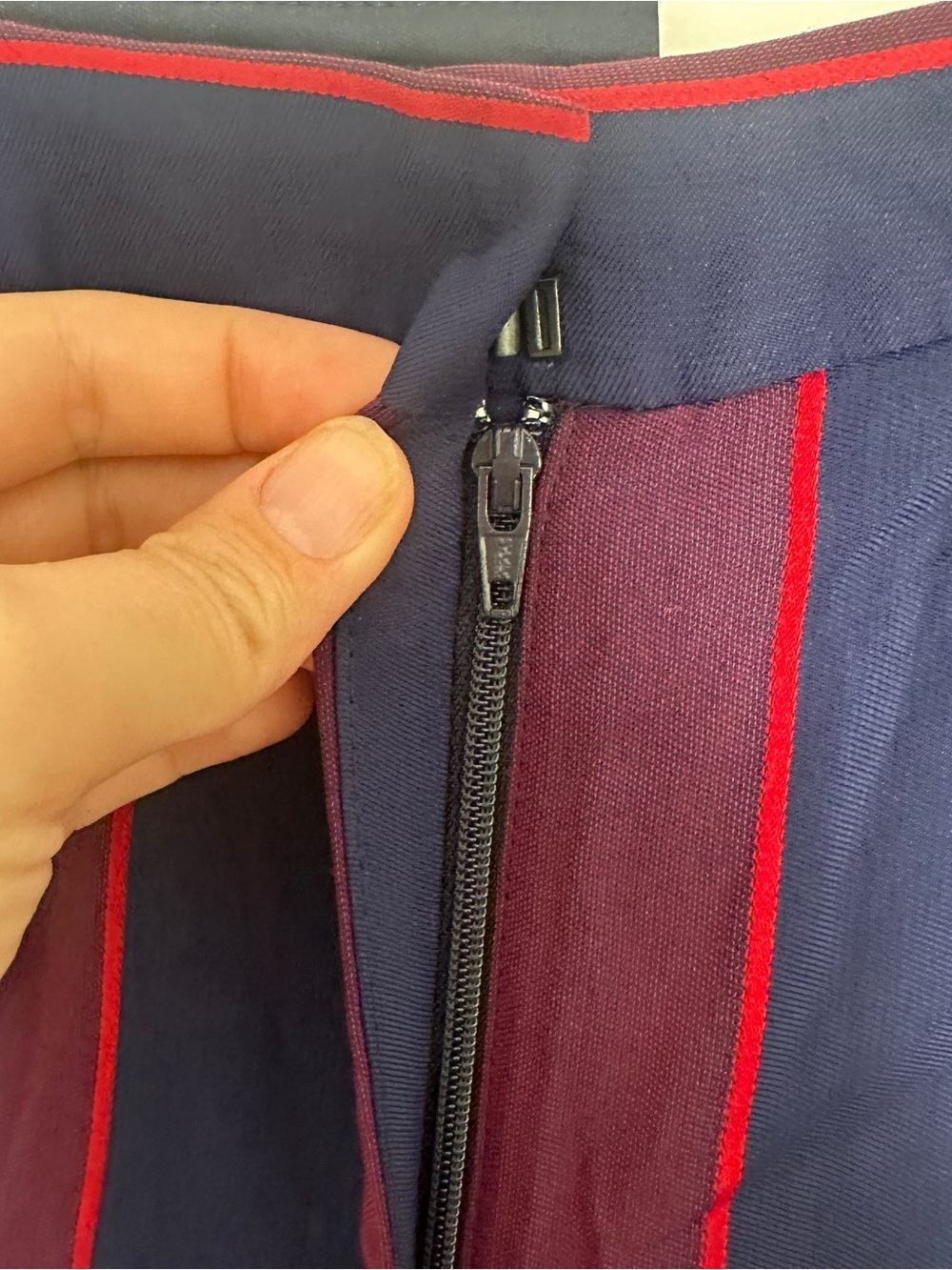 Express Burgundy & Navy Vertical-Strip Wide-Leg Pants - Picture 5 of 6